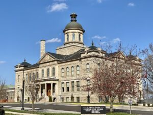 St. Charles County Courthouse, denoting locksmith service in the area